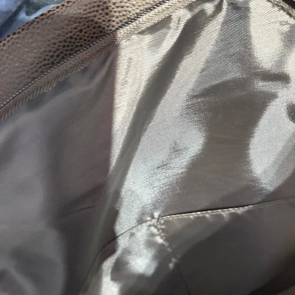 Brown Leather Men's backpack w/ back side zipper compartment. - Picture 4 of 6